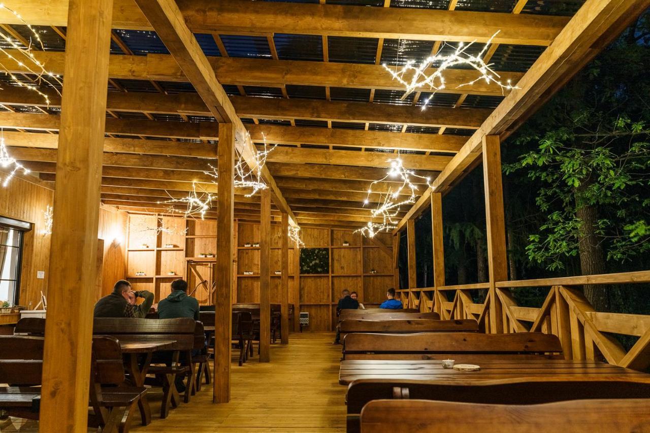 Zloty Jelen - Restauracja I Dom Goscinny Potok Zloty Экстерьер фото