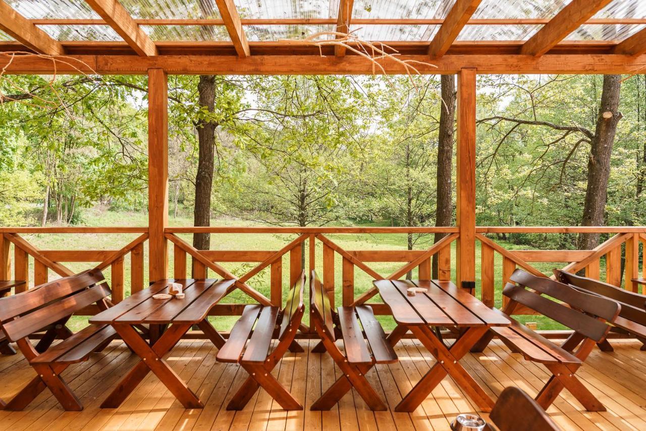 Zloty Jelen - Restauracja I Dom Goscinny Potok Zloty Экстерьер фото